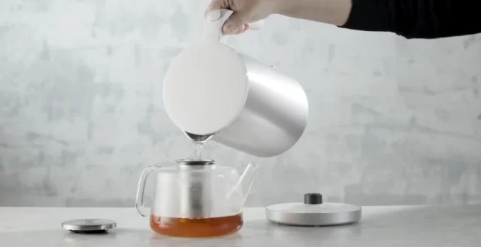 Best Electric Kettle for Boiling Milk in 2024 | Top 6 Picks